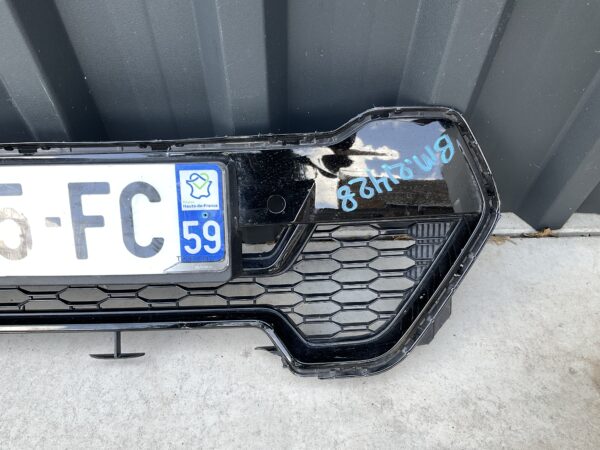 Bumper Grill BMW X1 U11 2022 51119881918 Voorbumper gril  BM:21428