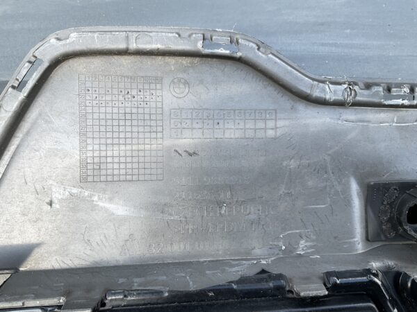 Bumper Grill BMW X1 U11 2022 51119881918 Voorbumper gril  BM:21428