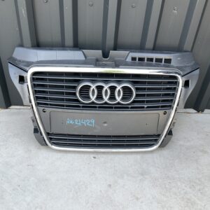 Bumper Grill  Audi A3 - 8P0853651M Voorbumper Gril AU:21429