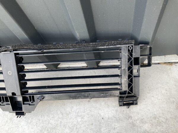 Front Plastic Mercedes B GLA II 18- W247 A2478854500  Ventilatie Luchtgeleider MB:21210