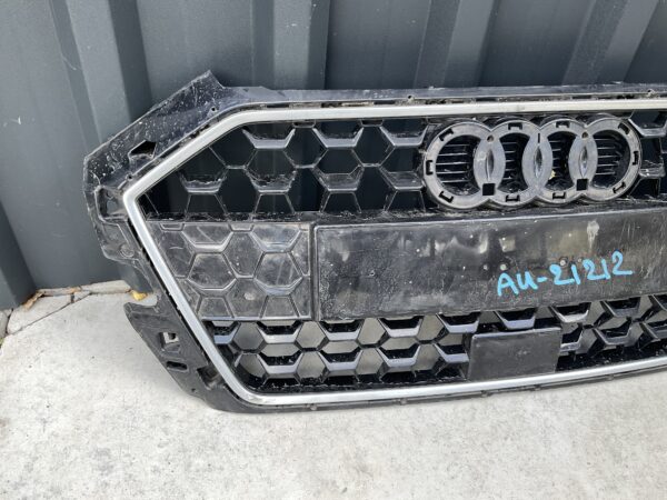 Bumper Grill Audi a1 82a853653 Voorbumper Gril AU:21212