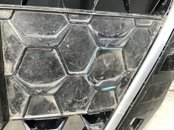 Bumper Grill Audi a1 82a853653 Voorbumper Gril AU:21212