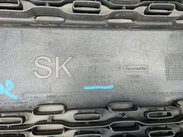 Bumper Grill  Peugeot 208  9672794377 voorbumper Rooster PE:21402