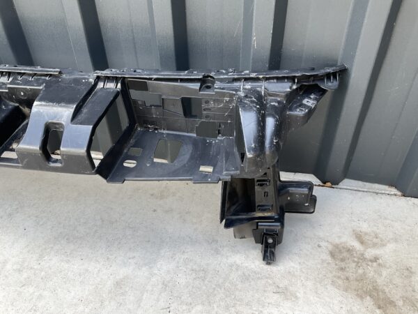 Bumper Grill Peugeot 3008 9805243277 Voorbumper Houder PE-21420