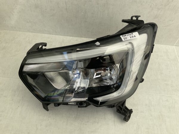 KOPLAMP RENAULT MASTER 3 FACELIFT LED 260105567R RECHTS RE-671A