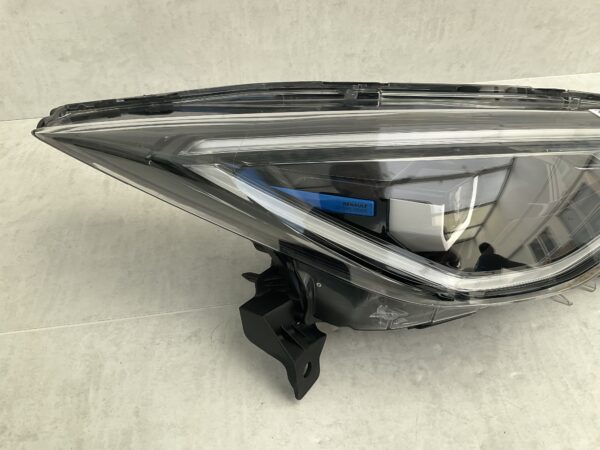KOPLAMP RENAULT ZOE LED PURE VISION 260102384R RECHTS RE-4999