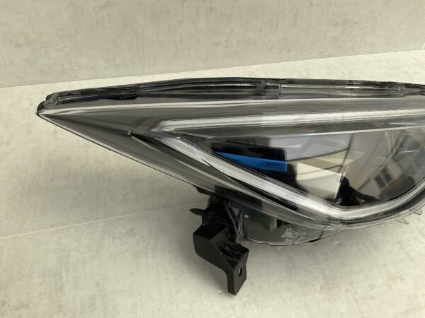 KOPLAMP RENAULT ZOE PURE VISION 260102384R RECHTS RE-5400