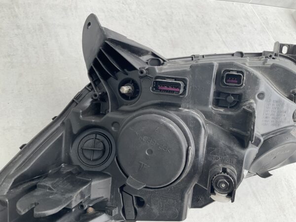KOPLAMP RENAULT CAPTUR 260104758R RECHTS RE-4542