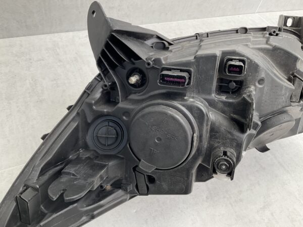 KOPLAMP RENAULT CAPTUR LED 260104758R RECHTS RE-4542