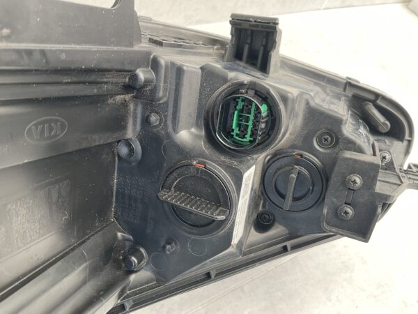 KOPLAMP KIA SPORTAGE FULL LED 92102F1010 RECHTS K-4332