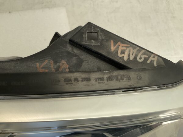 KOPLAMP KIA VENGA HALOGEEN 030125720200 RECHTS K-3700