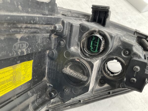 KOPLAMP KIA SPORTAGE FULL LED 92102-F1100 RECHTS K-5583
