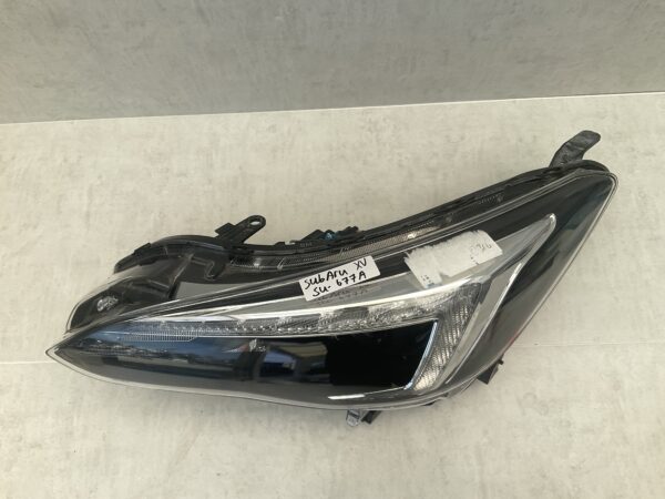KOPLAMP SUBARU XV 84002FL130 A1R102-000 LINKS SU-677A