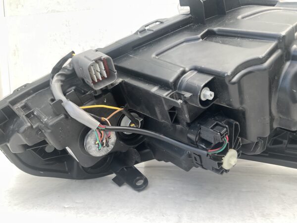 KOPLAMP SUBARU XV 84002FL130 A1R102-000 LINKS SU-677A