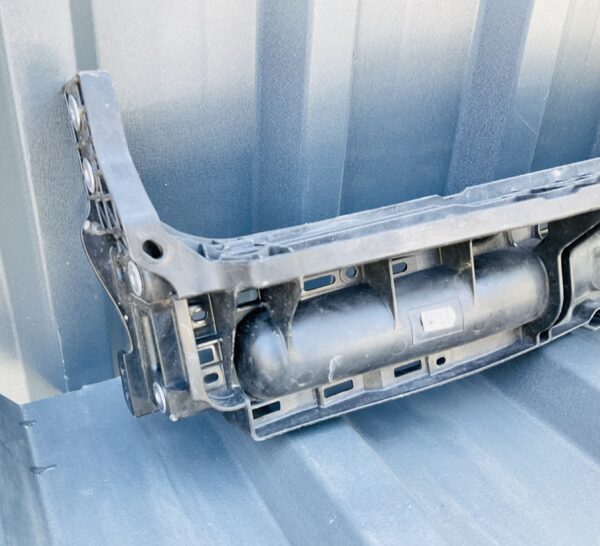Bumper Grill Toyota Yaris 20 53213k001 Voor Front TO-21286