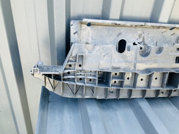 Bumper onderplaat Peugeot 208 9673271680 PE-21287