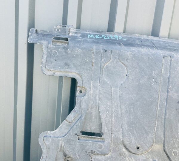 Bumper Onderplaat Mercedes GLE A1675200100 Beschermplaat bodem MB-21292