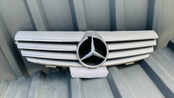 Bumper Grill W209 CLK Mercedes A2098800023 Grill MB21294