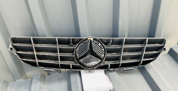Bumper Grill W209 CLK Mercedes A2098800023 Grill MB21294