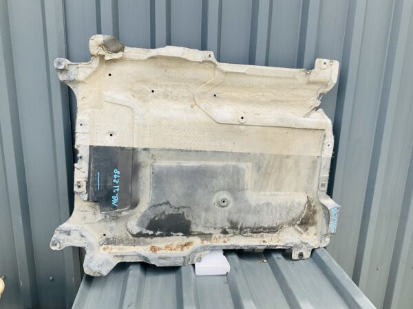 Bumper Onderplaat Mercedes C-Klasse W205 RHDA2055200423 Beschermplaat MB-21298