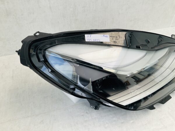 KOPLAMP TESLA MODEL 3Y 3 Y LED 1514953-00-C RECHTS TE-4452