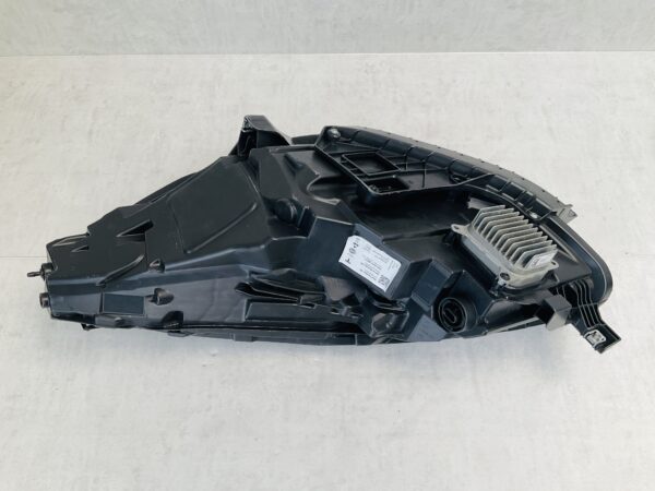 KOPLAMP TESLA MODEL 3Y 3 Y LED 1514953-00-C RECHTS TE-4452