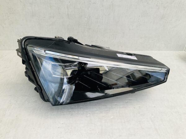 KOPLAMP SKODA SCALA FULL LED 657941016A RECHTS SK-4453