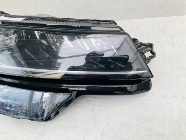 KOPLAMP SKODA KAROQ FULL LED 57B941016B RECHTS SK-4445