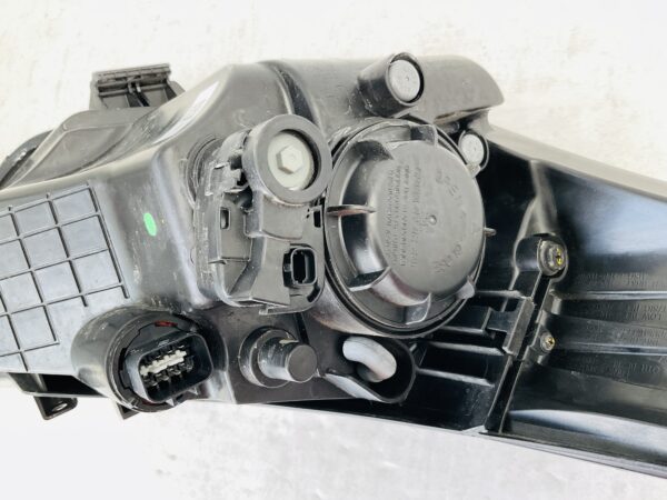 KOPLAMP HYUNDAI I20 15-20 LED 92101C8000 LINKS HY-4460