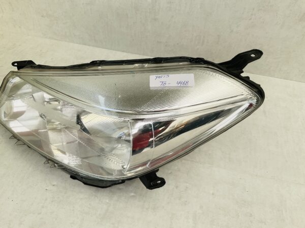 KOPLAMP TOYOTA YARIS 11-14 LINKS TO-4468