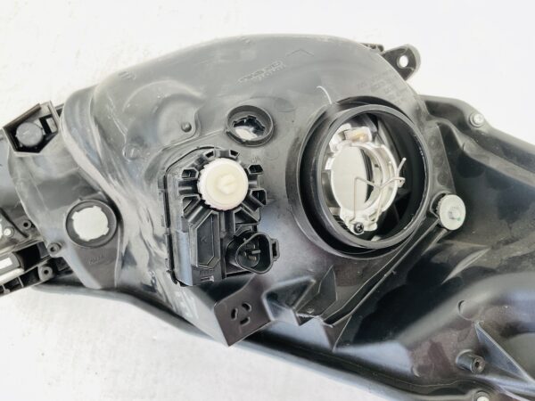 KOPLAMP TOYOTA YARIS 11-14 LINKS TO-4468