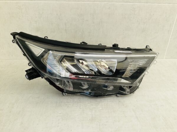 KOPLAMP TOYOTA RAV 4 RAV-4 HYBRID RECHTS TO-4476