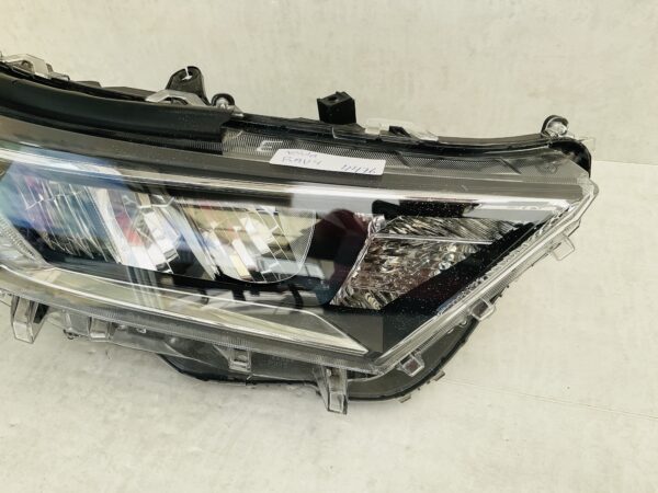 KOPLAMP TOYOTA RAV 4 RAV-4 HYBRID RECHTS TO-4476
