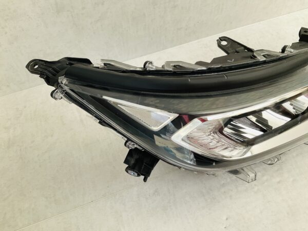 KOPLAMP TOYOTA RAV 4 RAV-4 HYBRID RECHTS TO-4476