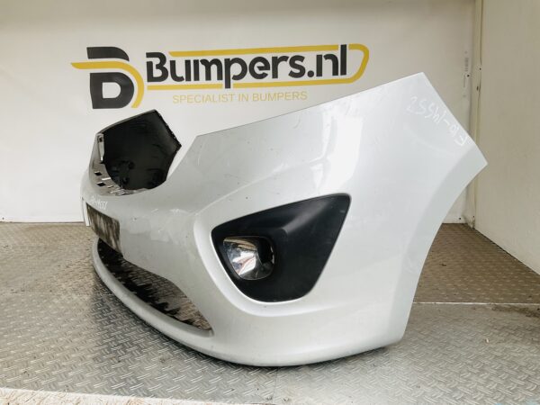 Bumper Opel Vivaro 2 ll 14-18 620222078R Voorbumper 2-F10-14558z