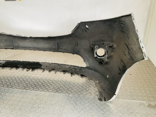 Bumper Opel Vivaro 2 ll 14-18 620222078R Voorbumper 2-F10-14558z