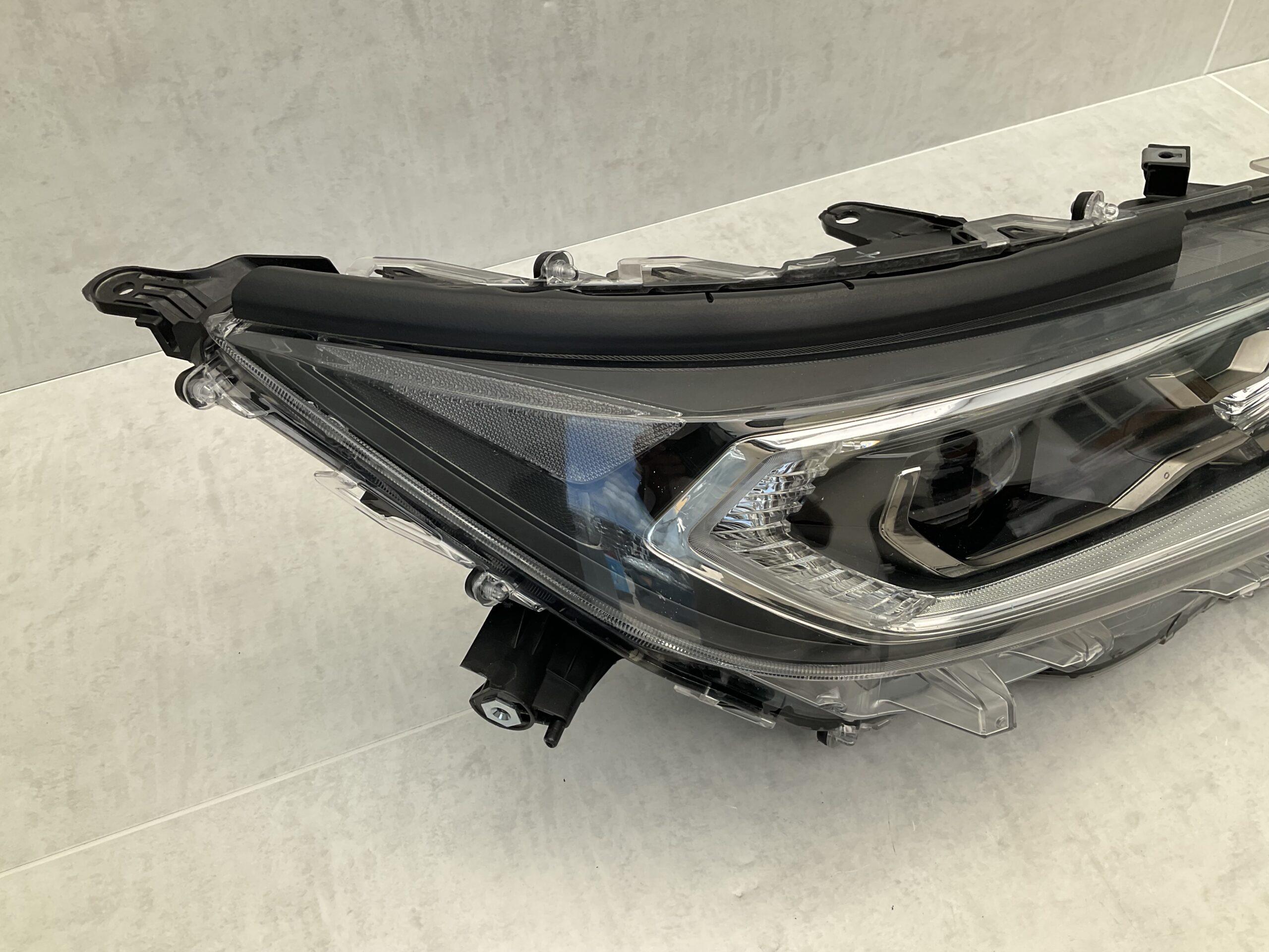 KOPLAMP TOYOTA RAV 4 RAV-4 HYBRID FULL LED RECHTS TO-4932