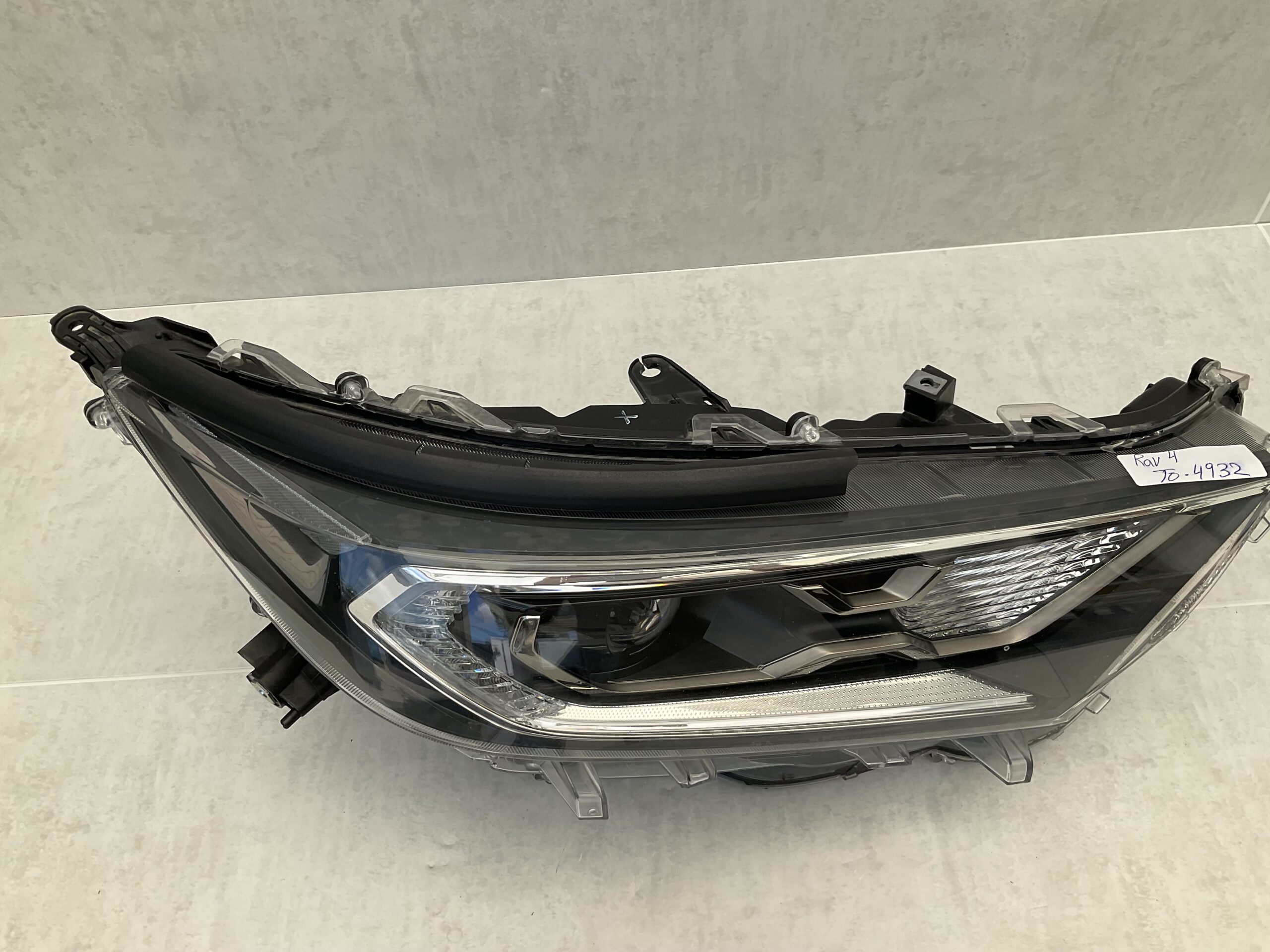 KOPLAMP TOYOTA RAV 4 RAV-4 HYBRID FULL LED RECHTS TO-4932