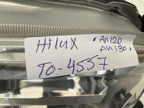 KOPLAMP TOYOTA HILUX AN120 AN130 15-19 RECHTS TO-4557
