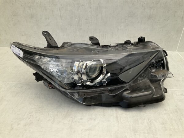 KOPLAMP TOYOTA AURIS E18 12-18 FULL LED 81130-02K30 LINKS TO-4437