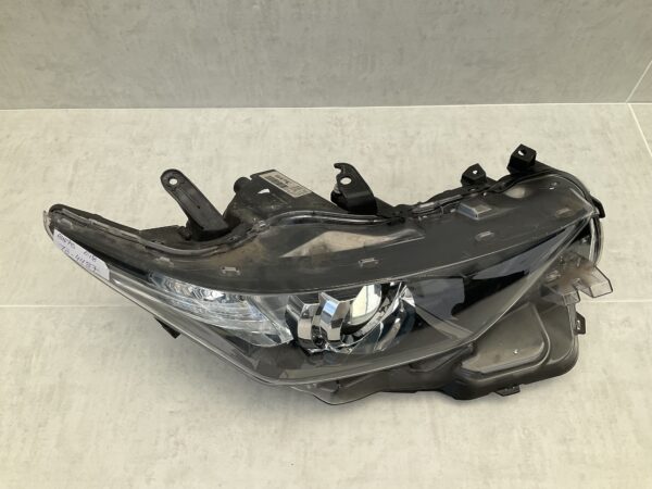 KOPLAMP TOYOTA AURIS E18 12-18 FULL LED 81130-02K30 LINKS TO-4437