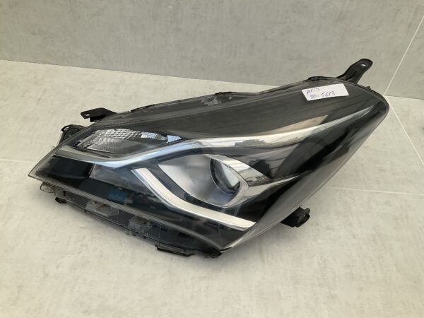 KOPLAMP TOYOTA YARIS ORIGINEEL LINKS TO-5613