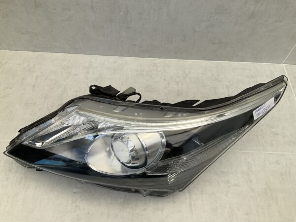 KOPLAMP TOYOTA AVENSIS T27 LED H296GL LINKS TO-5153