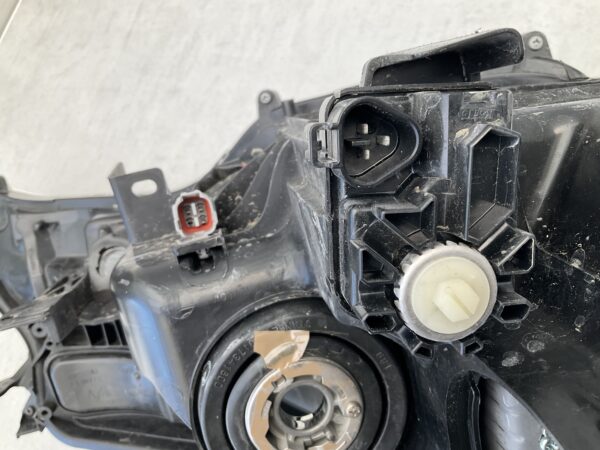 KOPLAMP TOYOTA RAV 4 RAV-4 XENON LED W0836 LINKS TO-4644