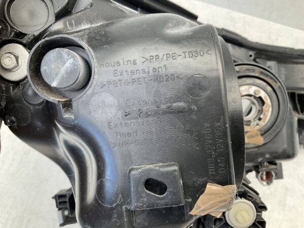 KOPLAMP TOYOTA RAV 4 RAV-4 XENON LED W0836 LINKS TO-4644