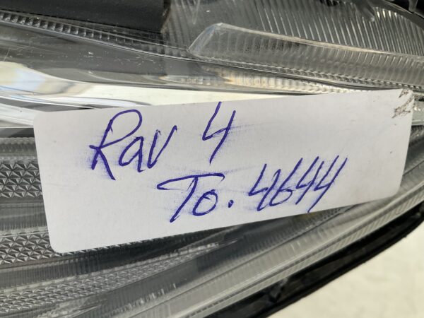 KOPLAMP TOYOTA RAV 4 RAV-4 XENON LED W0836 LINKS TO-4644