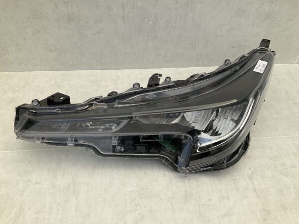 KOPLAMP TOYOTA COROLLA E21 81150-02S60 LINKS TO-5089