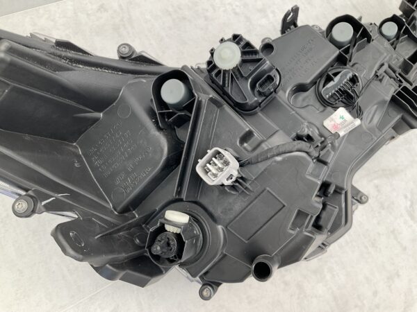 KOPLAMP TOYOTA COROLLA E21 81150-02S60 LINKS TO-5089