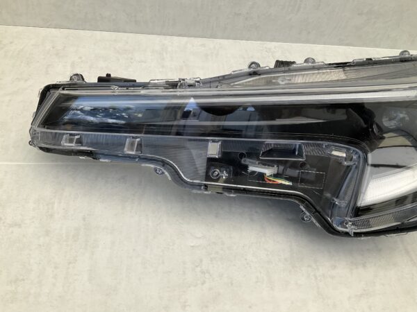 KOPLAMP TOYOTA COROLLA E21 FULL LED 81150-02X10 LINKS TO-4751