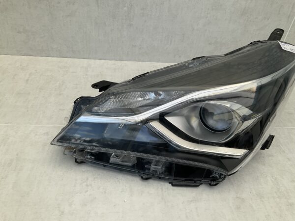 KOPLAMP TOYOTA YARIS ORIGINEEL LINKS TO-4585